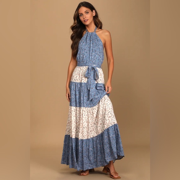 Lulus Dresses & Skirts - Lulus Halter Dress